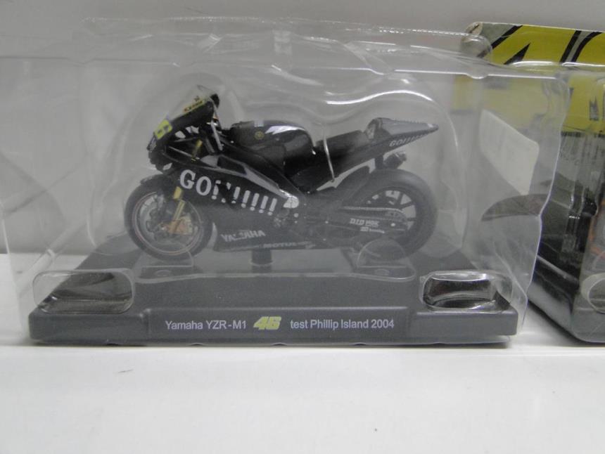 MOTO A ESCALA 1/18