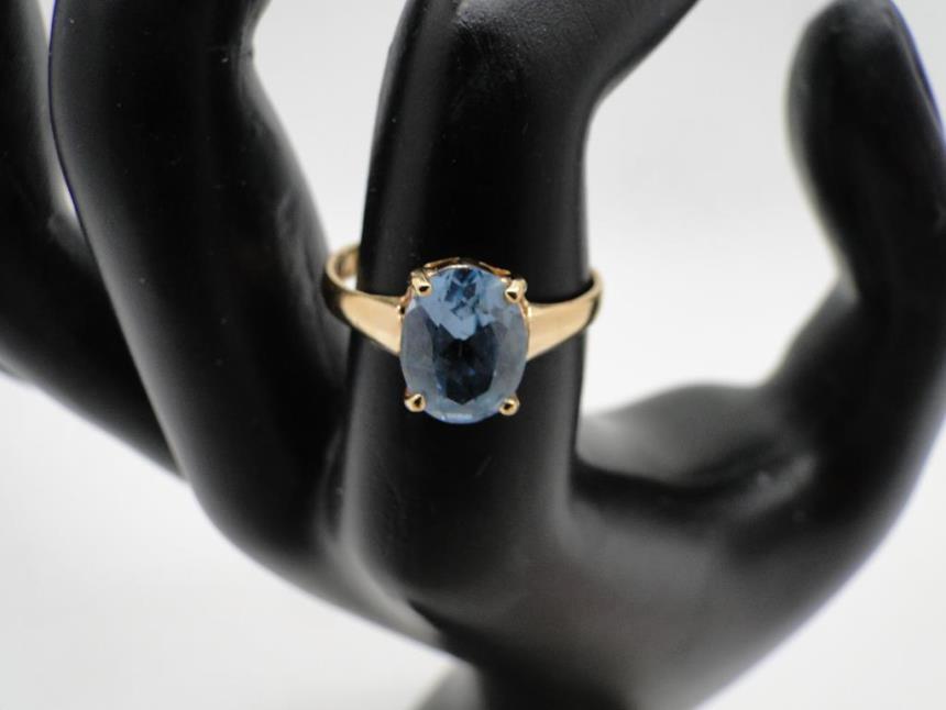 ANILLO ORO 18K CON PIEDRA