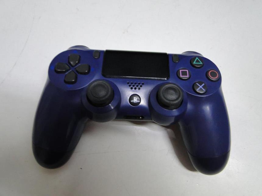PS4 PRO CON MANDO