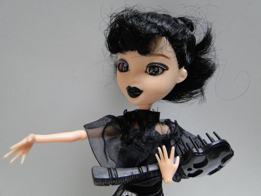 MUÑECA MONSTER HIGH