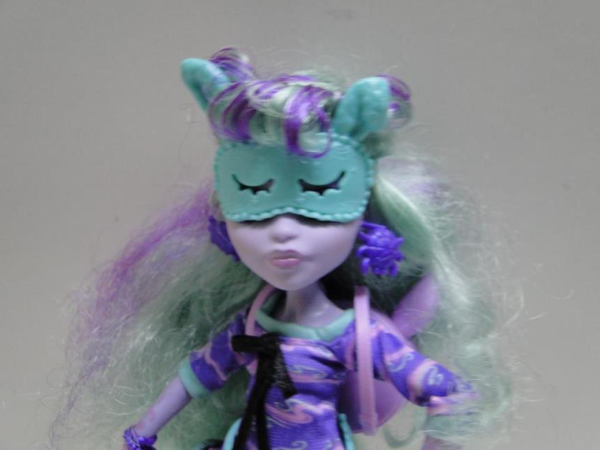 MUÑECA MONSTER HIGH