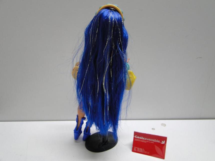 FIGURA DE COLECCION MONTER HIGH