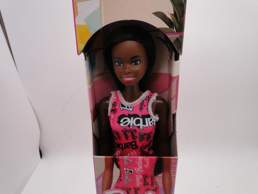 MUÑECA BARBIE NUEVA