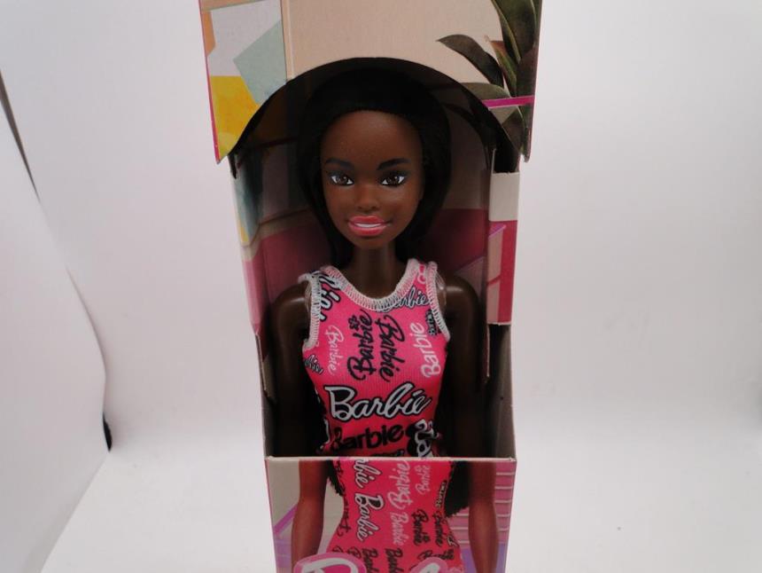 MUÑECA BARBIE NUEVA