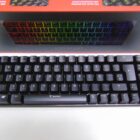 TECLADO GAMING CON CAJA PERFECTO ESTADO