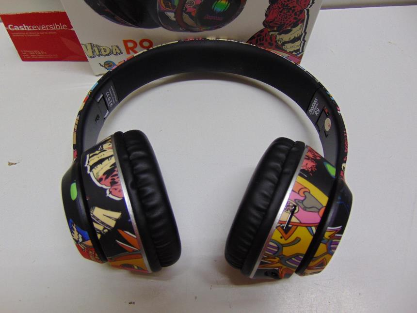AURICULAR CON CAJA BLUETOOH PERFECTO ESTADO