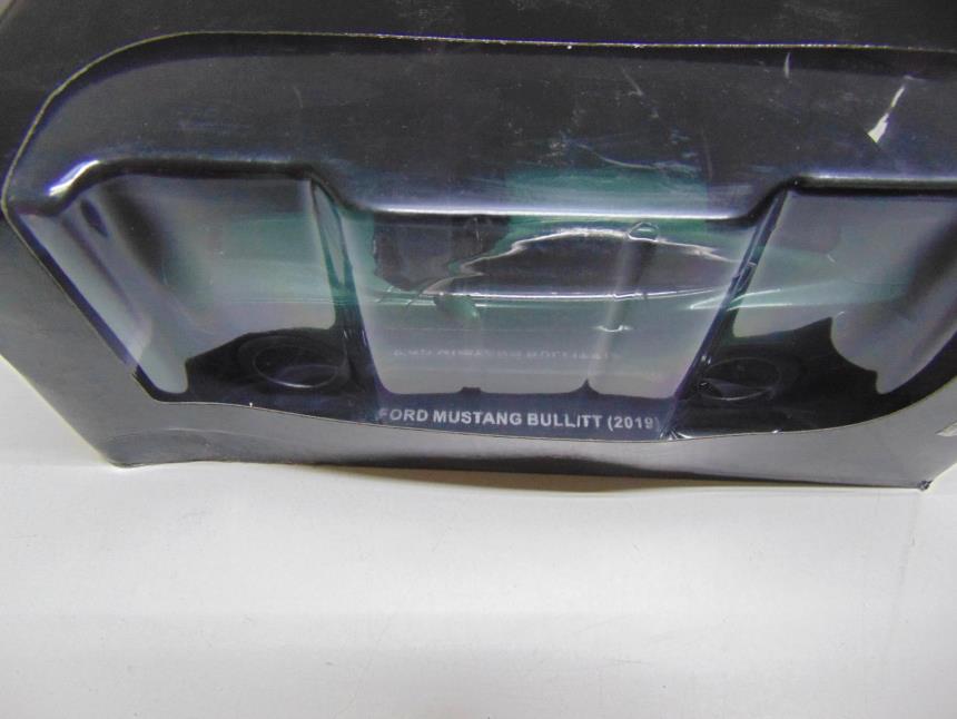 COCHE 1/24 A ESTRENAR