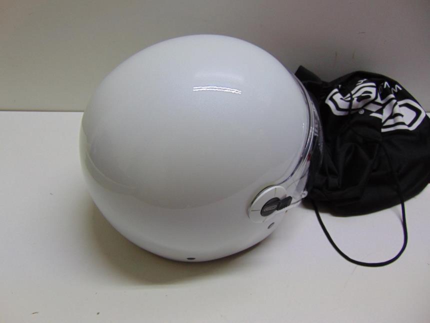 CASCO CON FUNDA A ESTRENAR