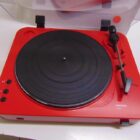 TOCADISCOS CON CAJA