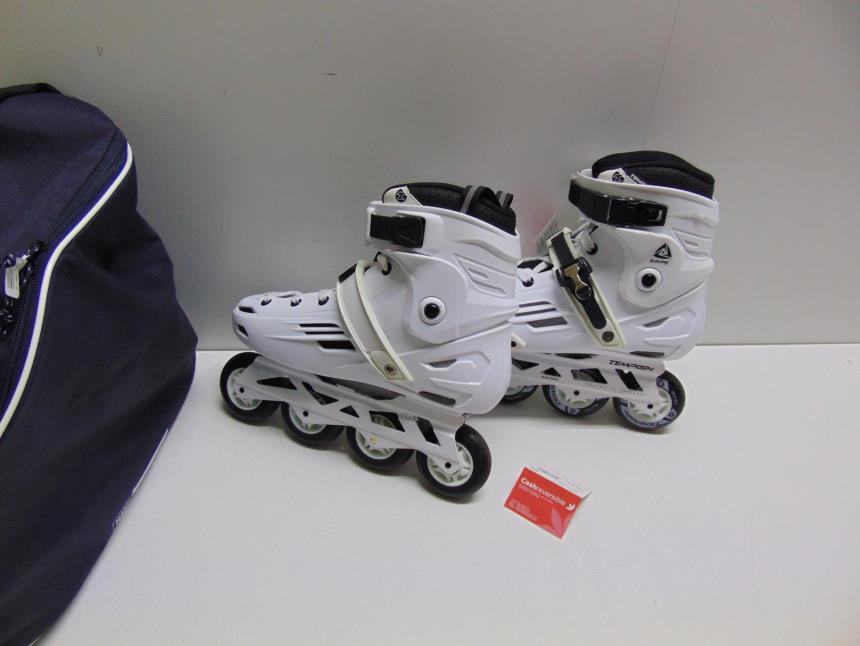 articulos_imagen1_157924.jpg PATINES EN LINEA CON FUNDA DE TRANSPORTE SEMINUEVOS