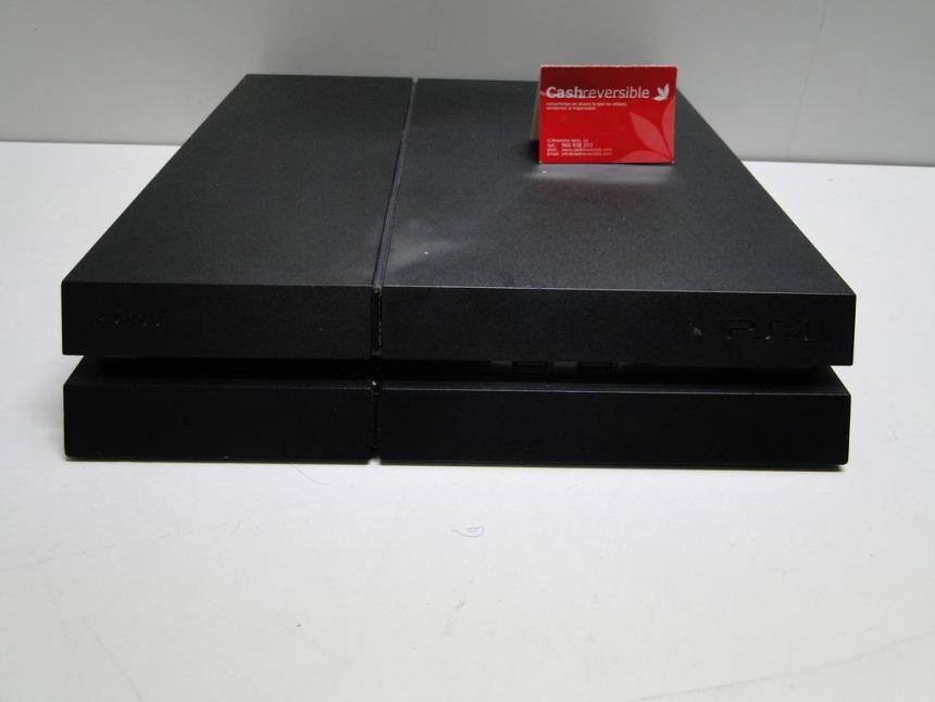 PS4 CON MANDO Y JUEGO