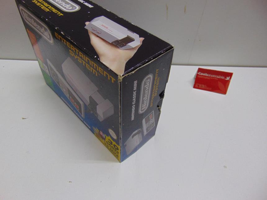 NINTENDO CLASSIC MINI CON CAJA PERFECTO ESTADO