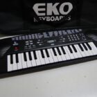 TECLADO ELECTRONICO CON FUNDA PERFECTO ESTADO