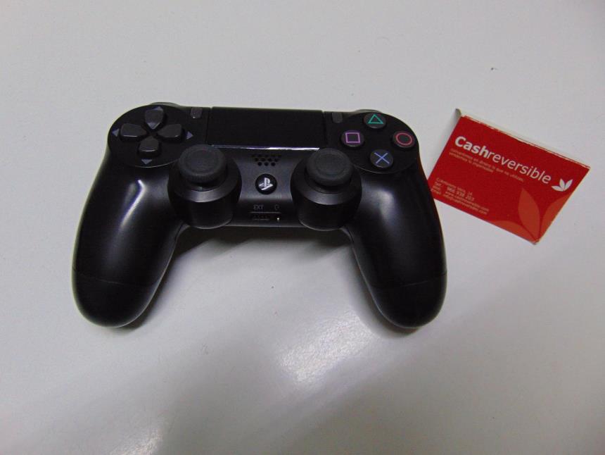 PS4 500 CON MANDO Y CAJA