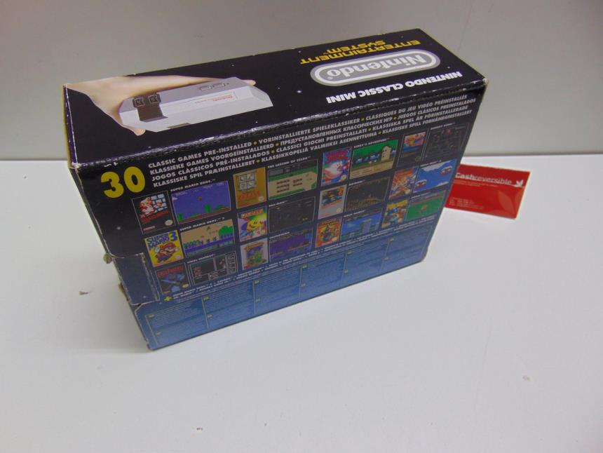 NINTENDO CLASSIC MINI CON CAJA PERFECTO ESTADO