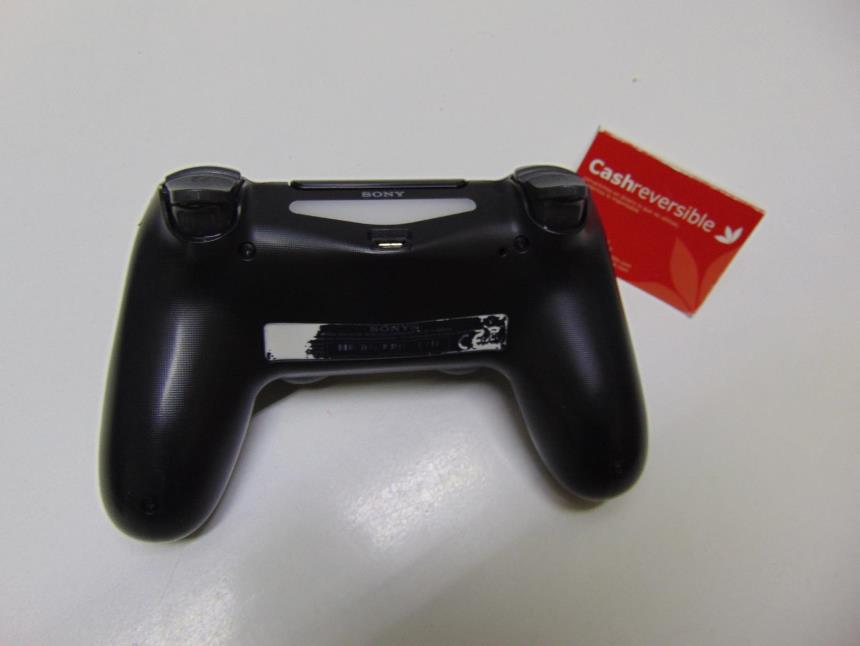 PS4 500 CON MANDO Y CAJA
