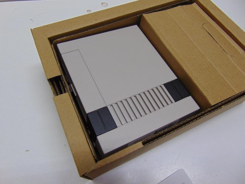 NINTENDO CLASSIC MINI CON CAJA PERFECTO ESTADO