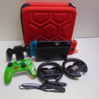 NINTENDO SWITCH CON ACCESORIOS Y TARJETA FUNDA**