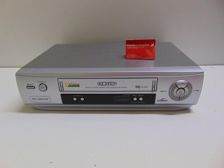 articulos_imagen1_184029-1.jpg REPRODUCTOR VHS CON MANDO