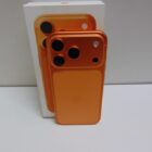 IPHONE 17 PRO CON CAJA PERFECTO ESTADO