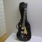 GUITARRA ELECTRICA CON FUNDA *