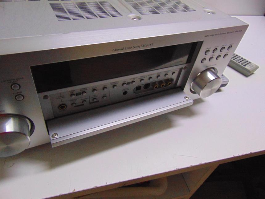 AMPLIFICADOR CON MANDO