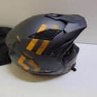 CASCO DE MOTO CON FUNDA SEMINUEVO