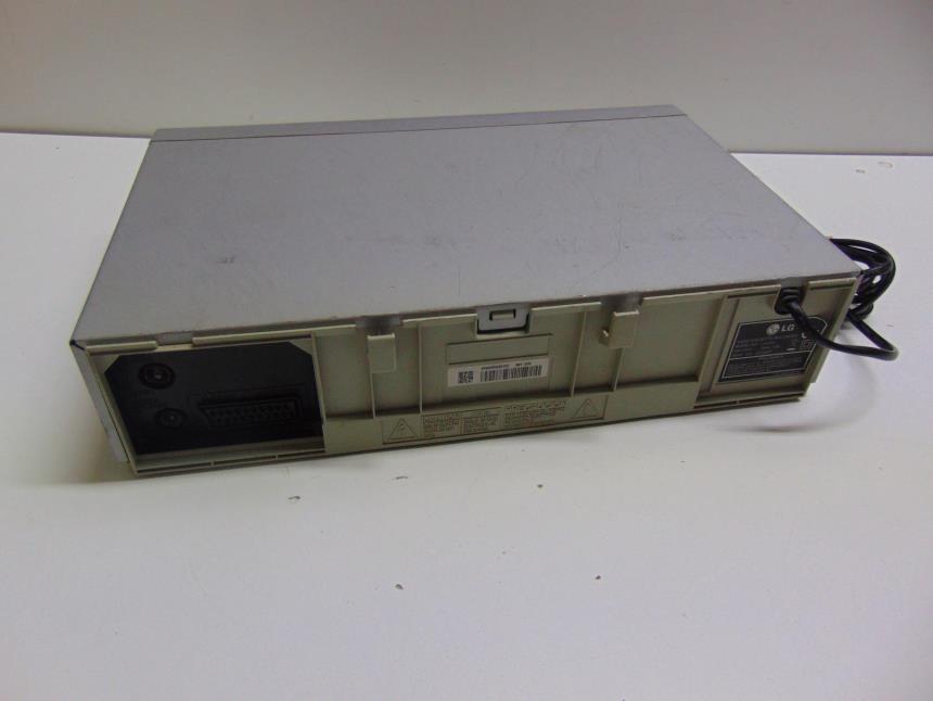 REPRODUCTOR VHS CON MANDO
