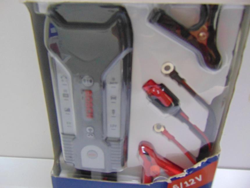 CARGADOR DE BATERIAS