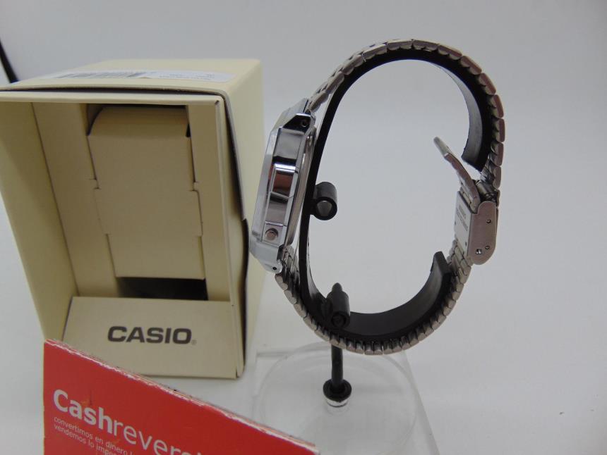 RELOJ CON CAJA