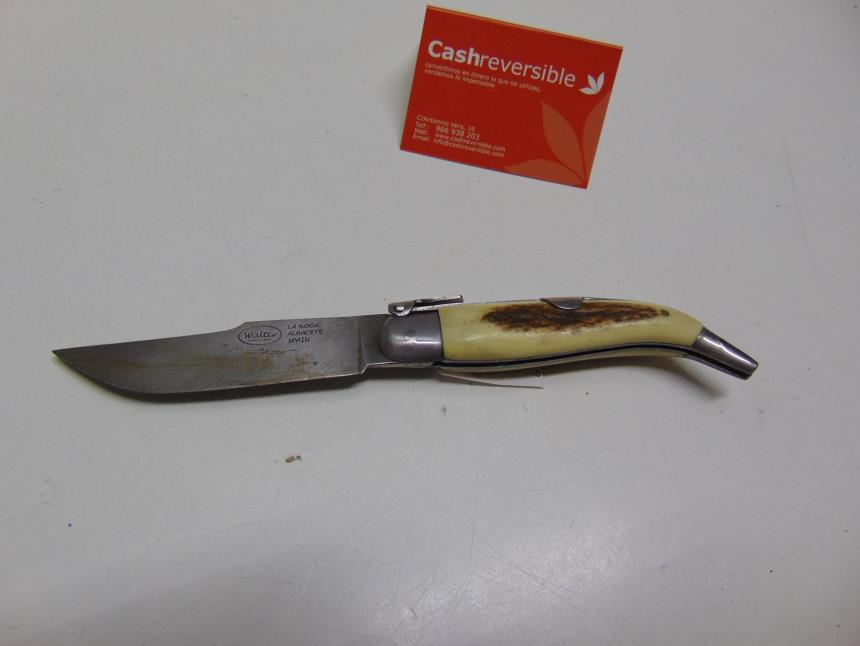 NAVAJA DE ASTA DE CIERVO AL CARBONO