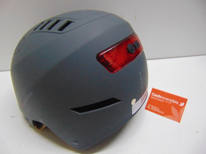CASCO PATINETE CON LUZ SEMINUEVO