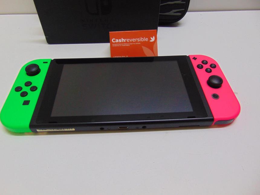 NINTENDO SWITCH CON FUNDA