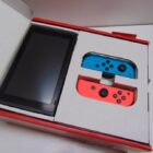 NINTENDO SWITCH CON JUEGO FUNDA Y CAJA SEMINUEVA