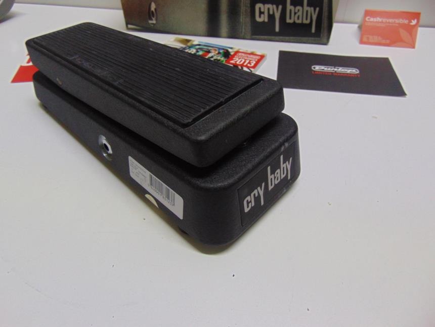 PEDAL DE EFECTOS CON CAJA
