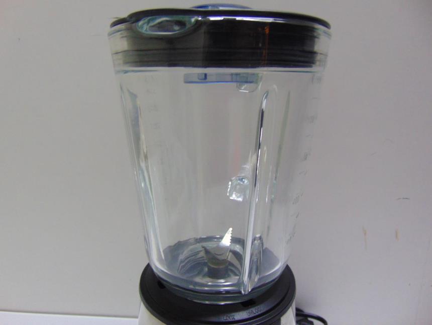 BATIDORA DE VASO DE CRISTAL 1L SEMINUEVA