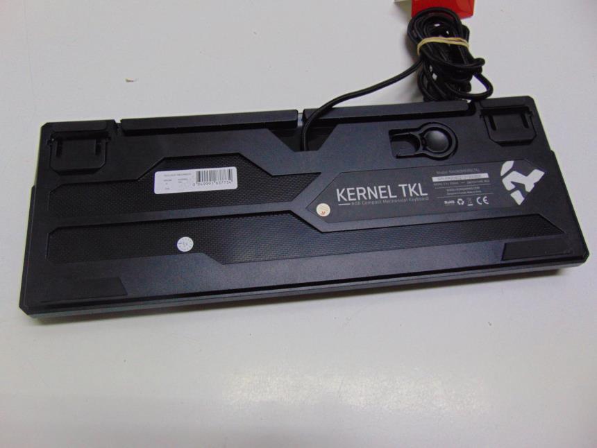 TECLADO MECANICO SEMINUEVO