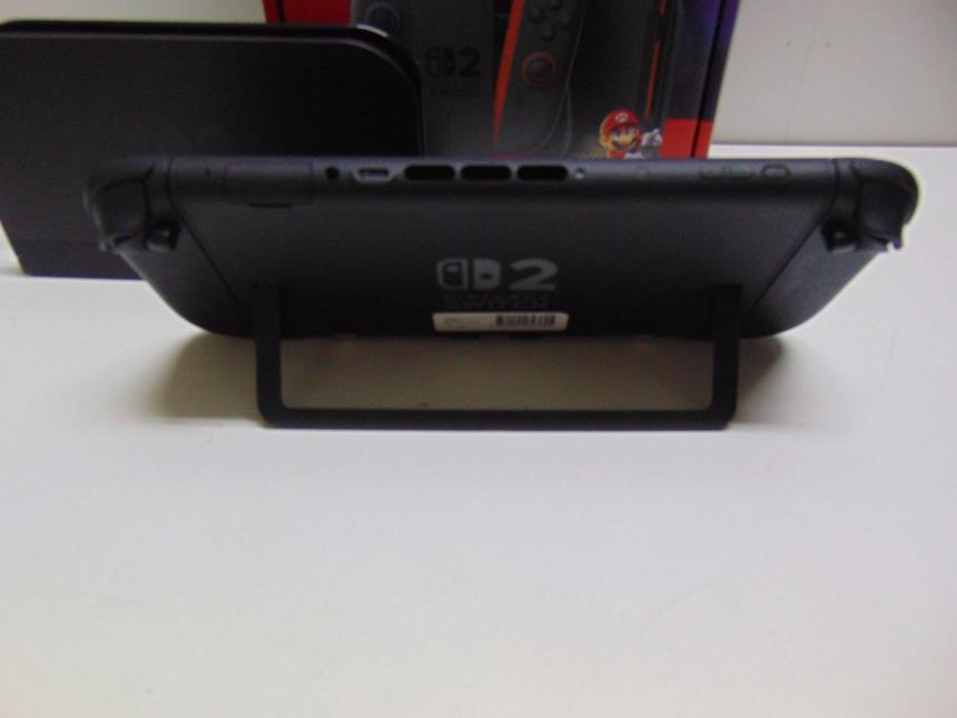 Switch 2 Con Caja Y Funda — foto 3